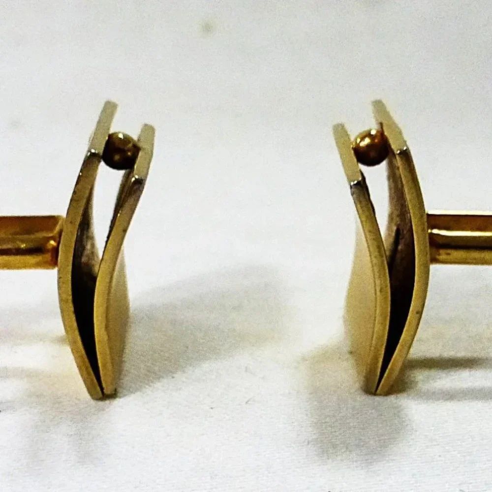 Vtg Swank cufflink square gold tone men accessories old money preppy‎